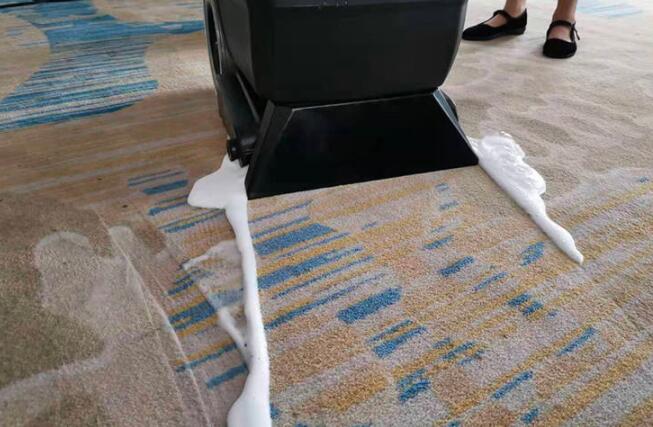 混紡地毯清洗