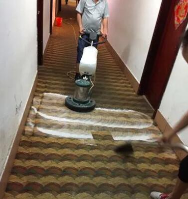 化纖地毯清洗
