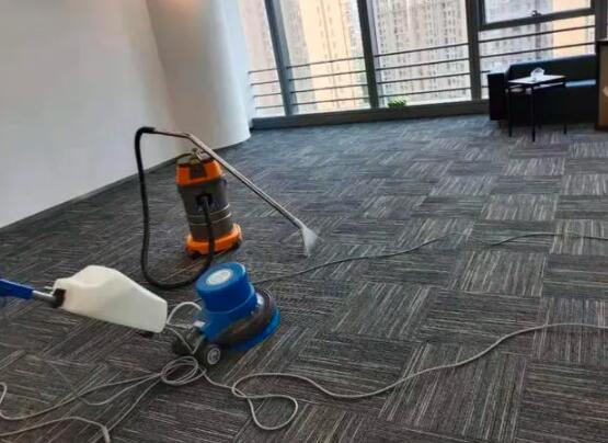 化纖地毯清洗