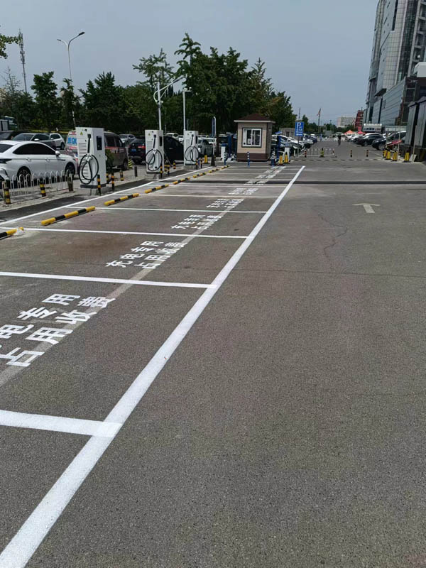車位劃線